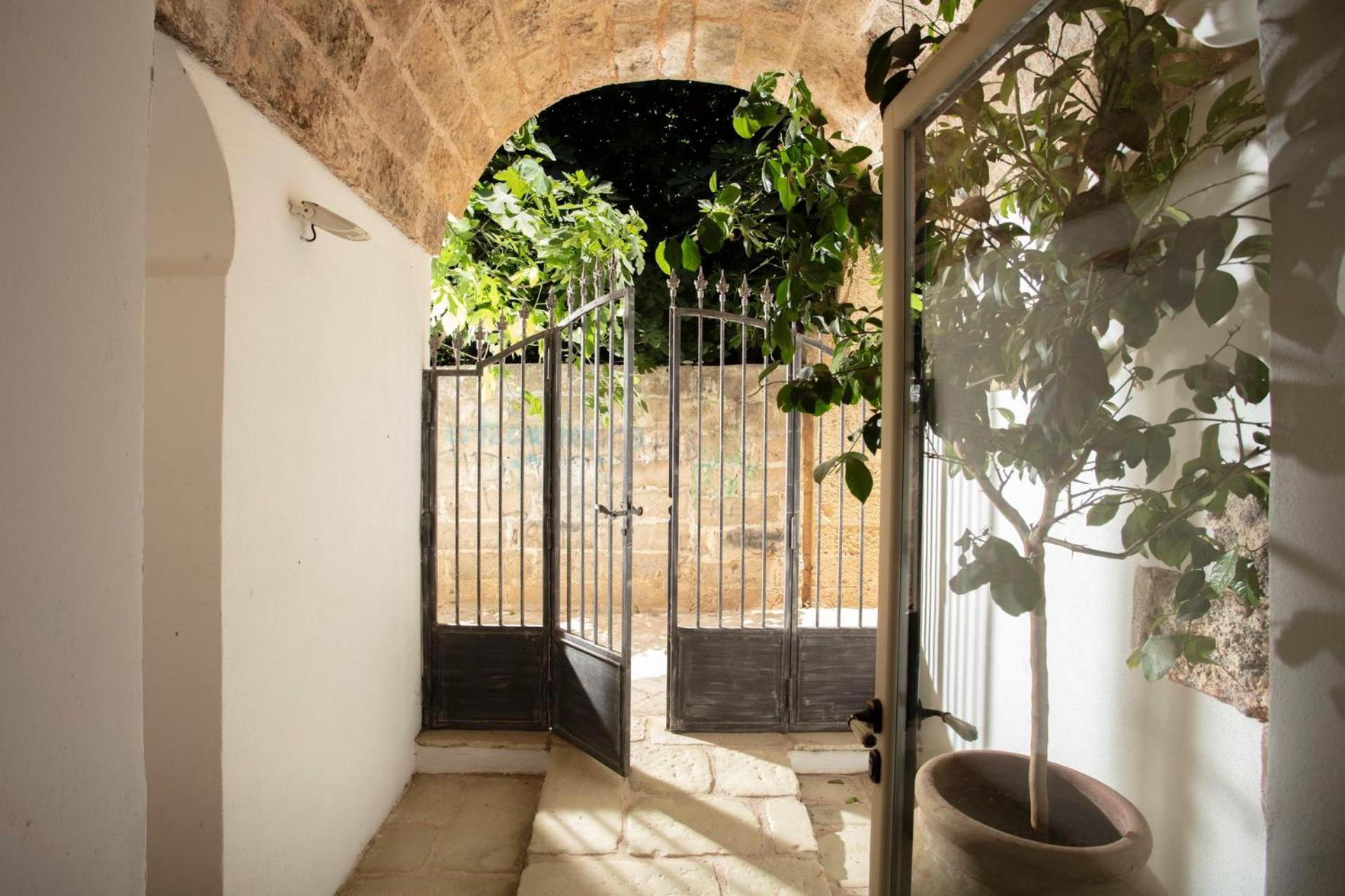 Don Alfonso Dimora D'Epoca Bed & Breakfast Racale Luaran gambar